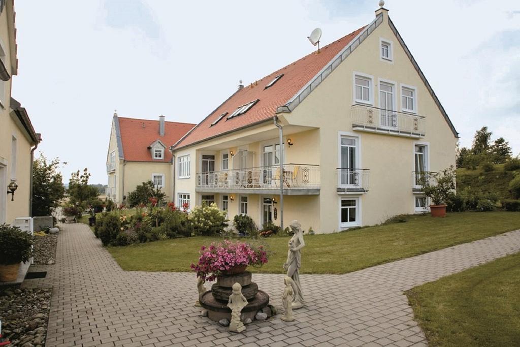 Auszeit - Ihr Sibyllenbad Gaestehaus Neualbenreuth Eksteriør billede