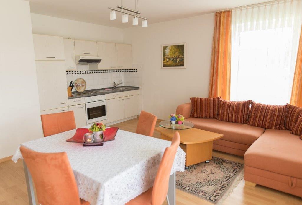 Auszeit - Ihr Sibyllenbad Gaestehaus Neualbenreuth Eksteriør billede